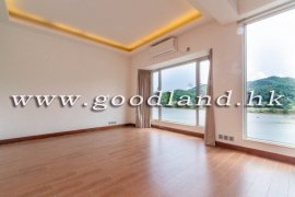 SAI KUNG Waterfront Villa in Renowned Complex For Sale