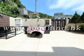Clear Water Bay Prestigious Village House For Sale