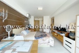 Clear Water Bay Prestigious Village House For Sale