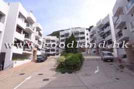 【清水灣花園屋苑住宅出售】天台・交通便利