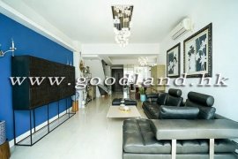 SAI KUNG Villa For Sale | Convenient Location with Front & Back Gardens