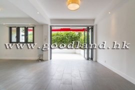 SAI KUNG Villa For Sale | Walk To Town, Front and Back Gardens & 3 Bedrooms