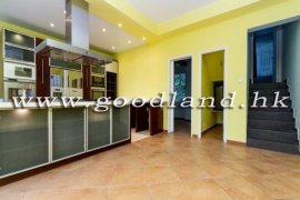 Clear Water Bay Poolside Apartment For Rent