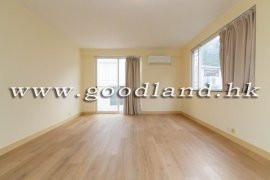 【西貢村屋放售】環境清幽開揚翠綠山景・連精緻私家前院花園大宅