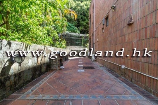 Clear Water Bay Garden Apartment For Sale