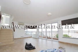 CLEAR WATER BAY Village House with Lawn Garden and Stunning Sea View For Rent