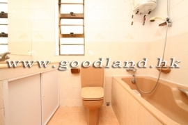 CLEAR WATER BAY Village House with Lawn Garden and Partial Sea View For Rent