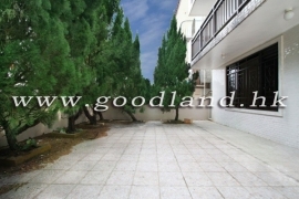 CLEAR WATER BAY Village House with Lawn Garden and Partial Sea View For Rent