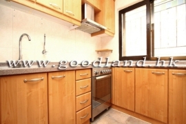 CLEAR WATER BAY Village House with Lawn Garden and Partial Sea View For Rent