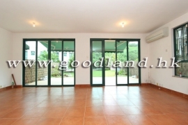 CLEAR WATER BAY Village House with Huge Lawn Garden For Rent