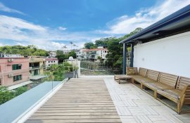 【Sai Kung Detached House for Sale】4-BR 2-Suite Fenced Garden