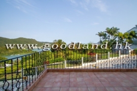 SAI KUNG Villa with Big Garden and Sea Views For Sale