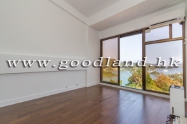 SAI KUNG Villa with Big Garden and Sea Views For Sale