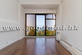 SAI KUNG Villa with Big Garden and Sea Views For Sale
