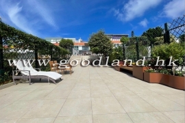 Clear Water Bay Villa With Huge Split-Level Garden For Sale