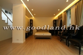 End Unit House with Huge Garden & Garage in Clear Water Bay