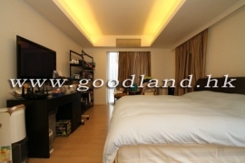 End Unit House with Huge Garden & Garage in Clear Water Bay