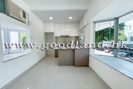SAI KUNG Sea View Villa with Club Facilities For Sale