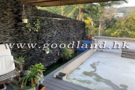 SAI KUNG Villa with Front and Back Garden For Sale