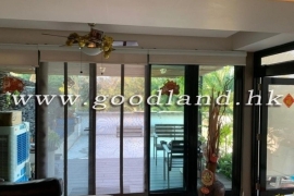SAI KUNG Villa with Front and Back Garden For Sale