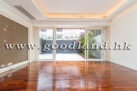 Renovated Clear Water Bay Managed Villa With Garage For Sale
