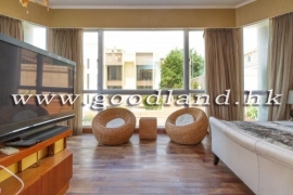 Sai Kung Villa For Sale Managed Complex