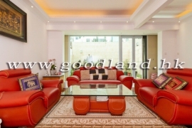 Clear Water Bay Managed Complex Villa with Indoor Communal Pool for Sale