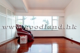 Clear Water Bay Managed Complex Villa with Indoor Communal Pool for Sale