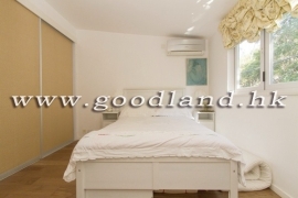 CLEAR WATER BAY Renovated Village House with Sea View and Pool For Rent