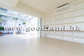 Clear Water Bay Garden Managed Complex Villa For Sale | Indoor Communal Pool