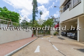 Clear Water Bay Split-Level Garden Villa For Sale