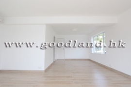CLEAR WATER BAY Renovated Village House with Sea and Greenery Views For Rent