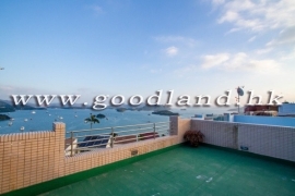 SAI KUNG Walk to Town Family Villa For Sale