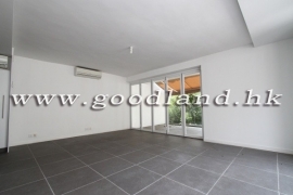 CLEAR WATER BAY Renovated Village House with Huge Gated Garden For Rent