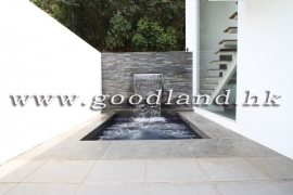 CLEAR WATER BAY Renovated Village House with Huge Gated Garden For Rent