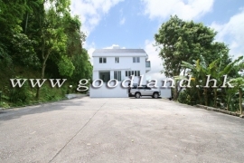 CLEAR WATER BAY Renovated Village House with Huge Gated Garden For Rent