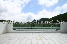 CLEAR WATER BAY Village House with Greenery View and Equipped Kitchen For Rent