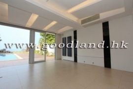 Clear Water Bay Rare Waterfront Pool Garden Villa For Sale