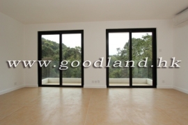 CLEAR WATER BAY Newly Renovated Village House with Garden For Rent