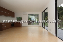 CLEAR WATER BAY Newly Renovated Village House with Garden For Rent