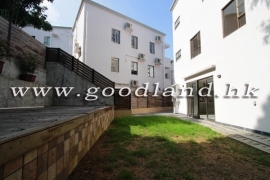 CLEAR WATER BAY Newly Renovated Village House with Lawn Garden For Rent