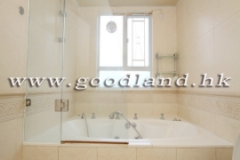 CLEAR WATER BAY Waterfront Village House with Beach Access For Rent