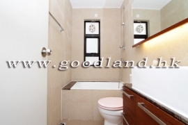 CLEAR WATER BAY Village House with Lawn Garden and Sea View For Rent