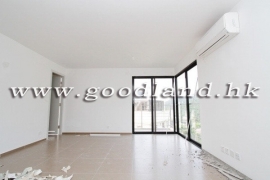 CLEAR WATER BAY Village House with Lawn Garden and Sea View For Rent