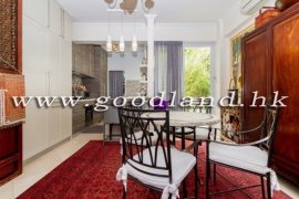 Clear Water Bay Managed Estate Apartment For Sale