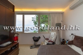 Clear Water Bay End-Unit Villa With Sea View Garden For Sale