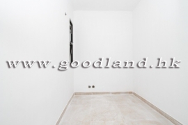 CLEAR WATER BAY Renovated Whole Block Village House Walk to Beach For Rent