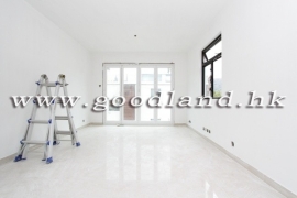 CLEAR WATER BAY Renovated Whole Block Village House Walk to Beach For Rent