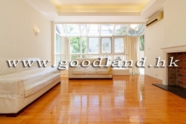 Clear Water Bay Garden Villa For Sale | Managed Complex