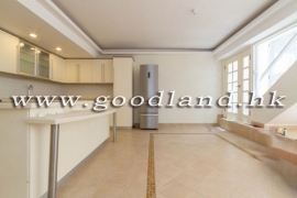 Clear Water Bay Garden Villa For Sale | Managed Complex